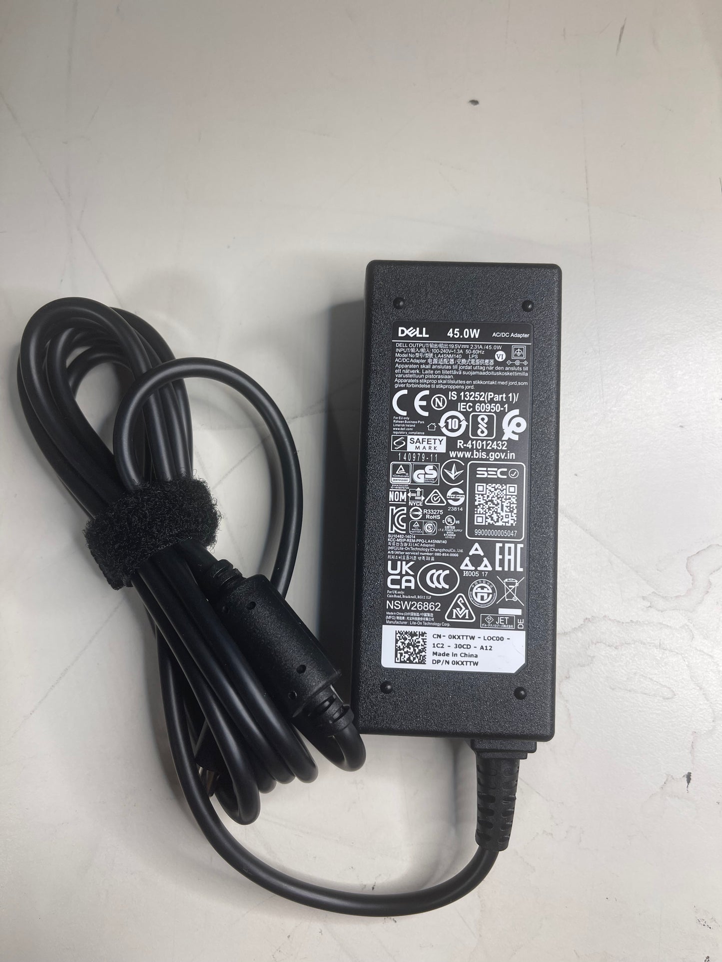 Dell 4.5 mm barrel 45 W AC Adapter with 2 meter Power Cord - United States